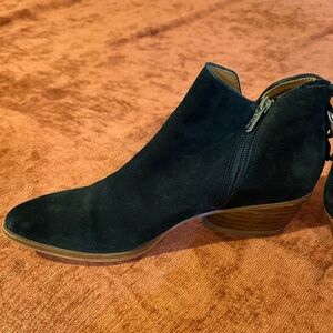 Elegant Black Suede Ankle Booties